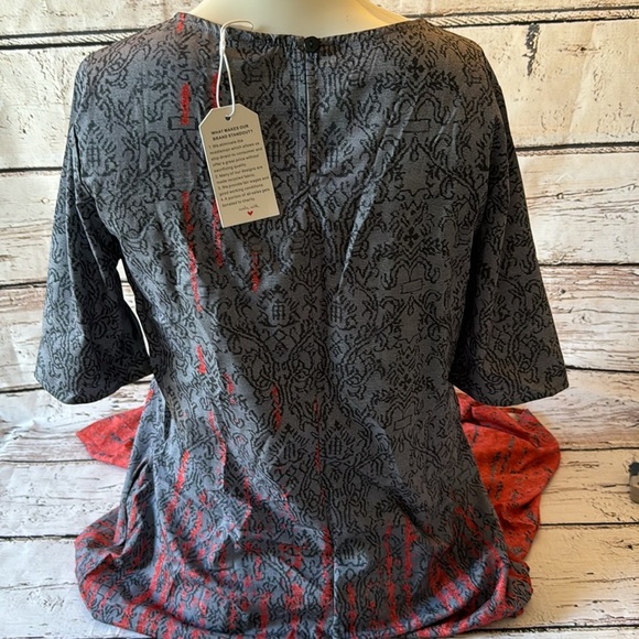 NWT brand new women’s dress size, small red blue with pockets, short sleeve maxi - Picture 4 of 4